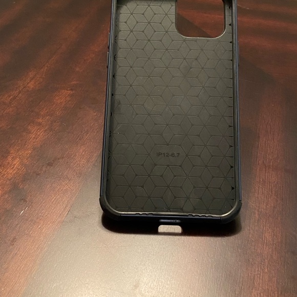 Durable case for IP 12 - Picture 7 of 8